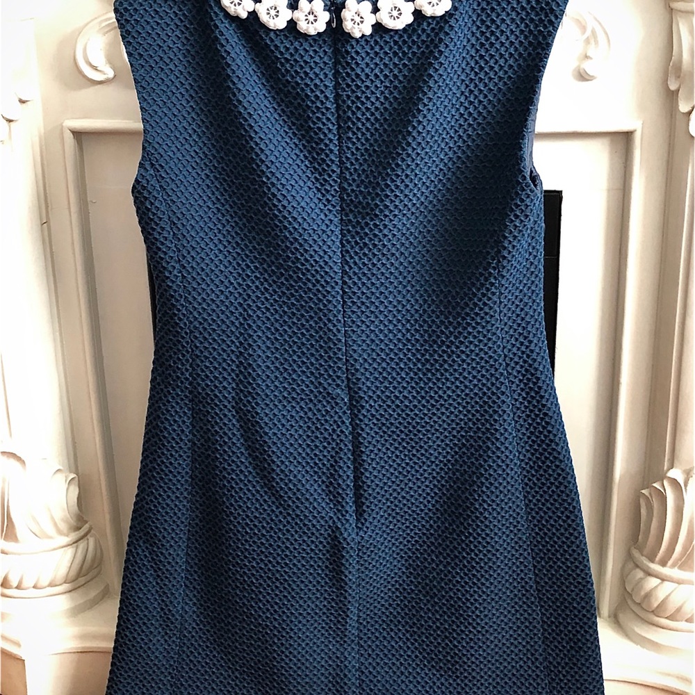 🐻🌼 BOUTIQUE MOSCHINO Navy Waffle Daisy Dress - Picture 4 of 17